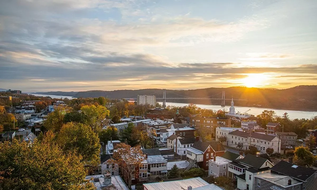 For historic charm, picturesque scenery, beautiful locations, and attractions such as shops, restaurants, and even a castle, Cold Spring, New York, is a must-visit village in the Hudson Valley around 50-60 miles north of Manhattan.