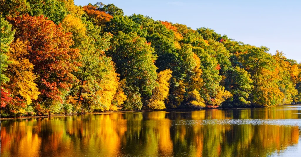 Serene Hudson River view, perfect for a peaceful luxury getaway.