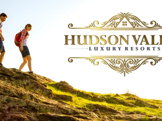 Couple hiking near Hudson Valley Luxury Resorts.