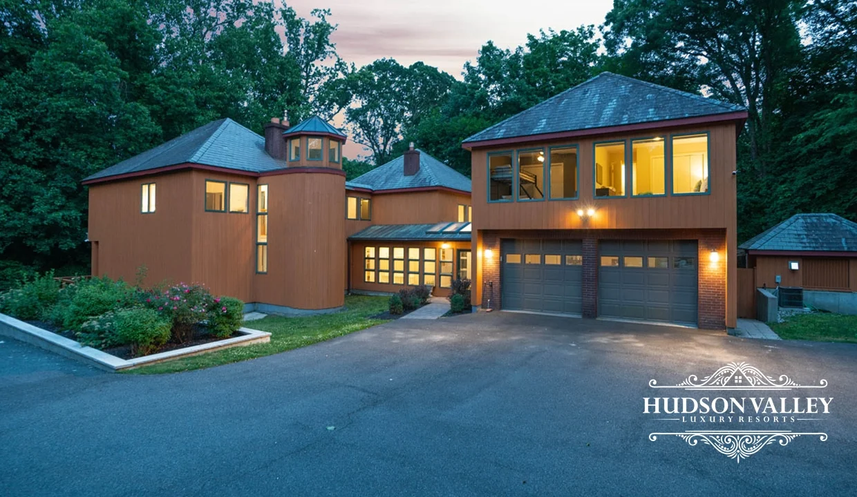 Luxury Rentals at Hudson Valley New York at dusk