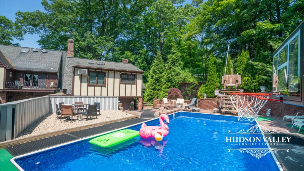 Luxury rentals with pool in Westchester, perfect for relaxation