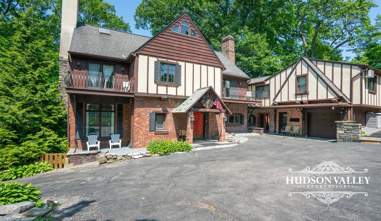 Discover luxury rentals in Westchester for a serene stay