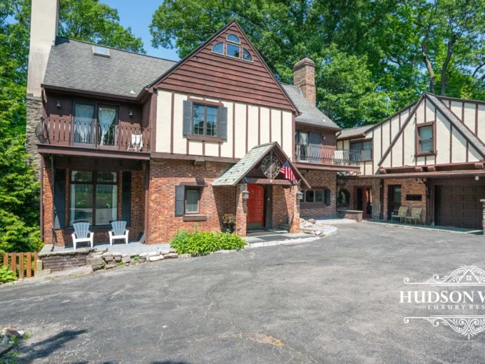 Discover luxury rentals in Westchester for a serene stay
